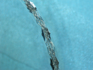 The wave-shaped wires make the electrode flexible.