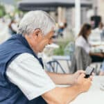 man using hearing aids