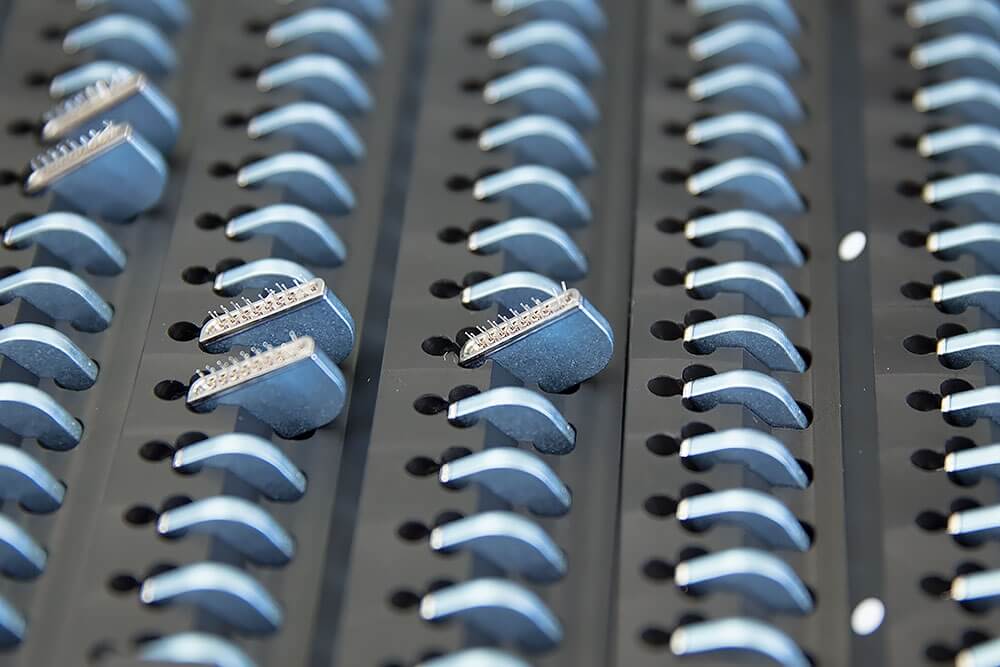 2-how-a-med-el-cochlear-implant-is-made-implant-electronics-mpghbck89ludkrom71c0d24wa2kgfk4zgnzmh2j4lq