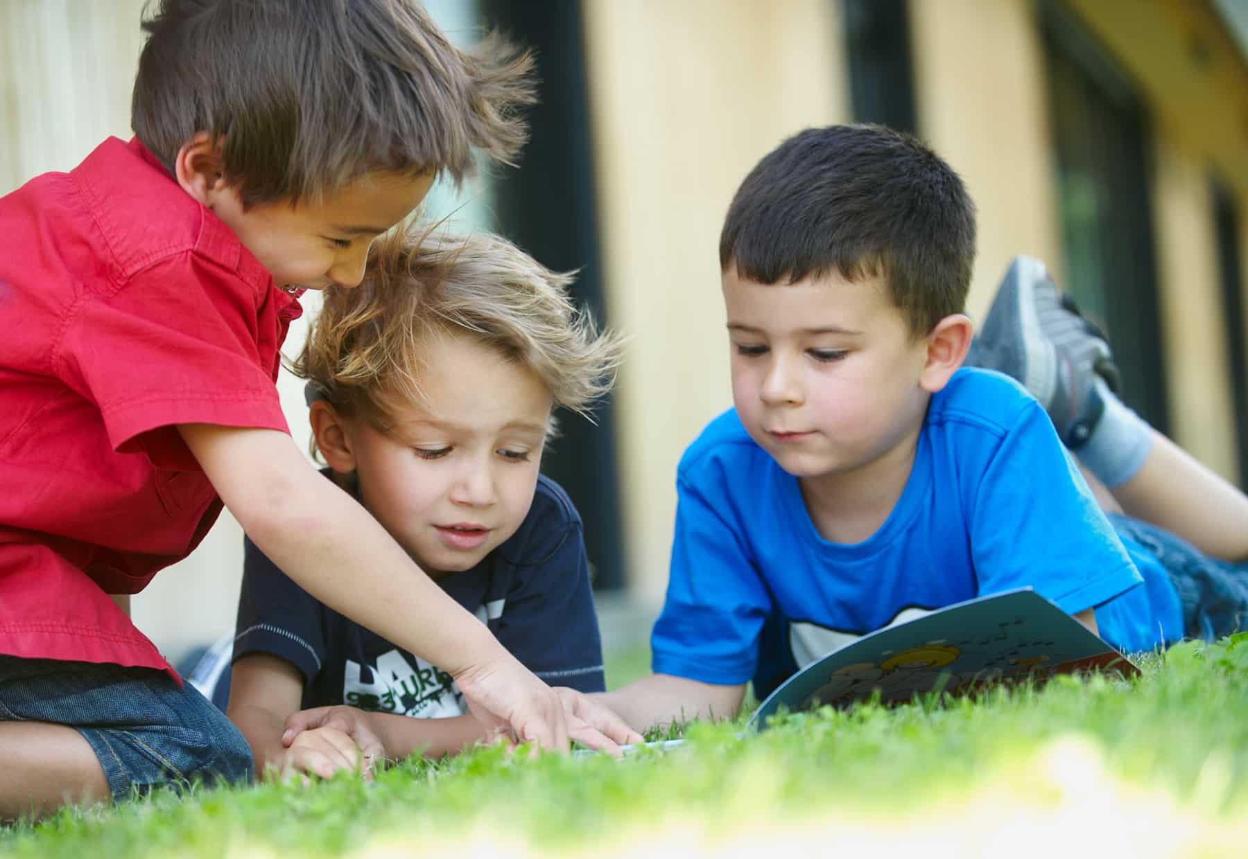 kids listening to each other