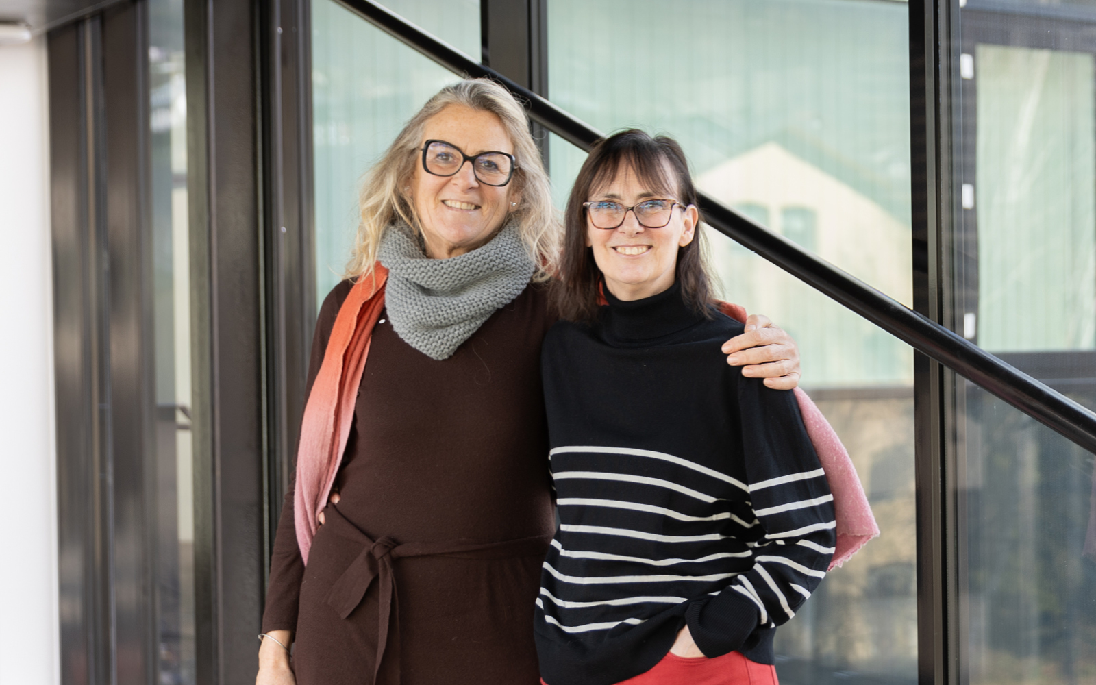 Bimodal cochlear implant user Sylvia