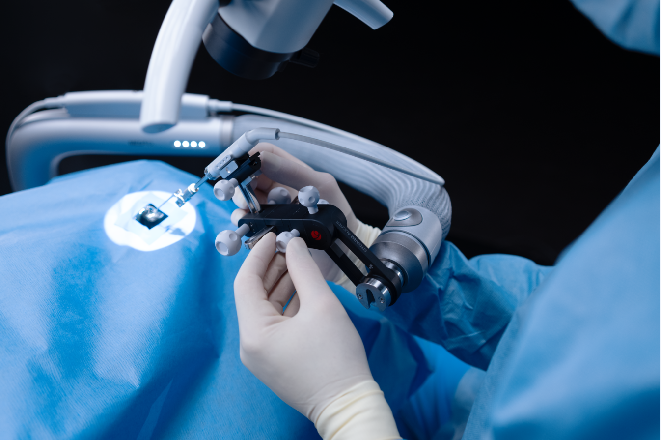 Precision cochlear implant surgery with OTOARM and OTODRIVE