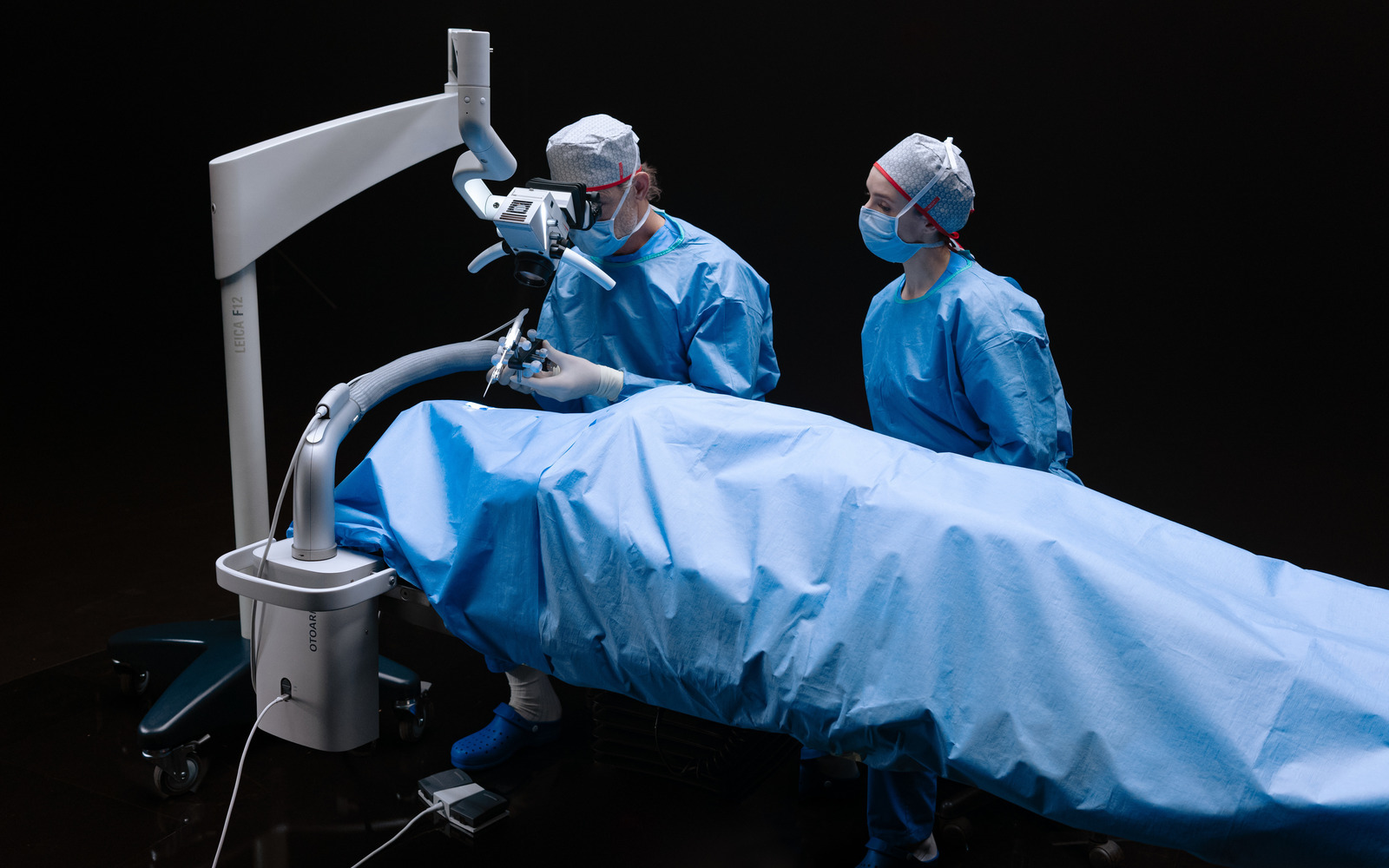 Precision cochlear implant surgery with OTOARM and OTODRIVE